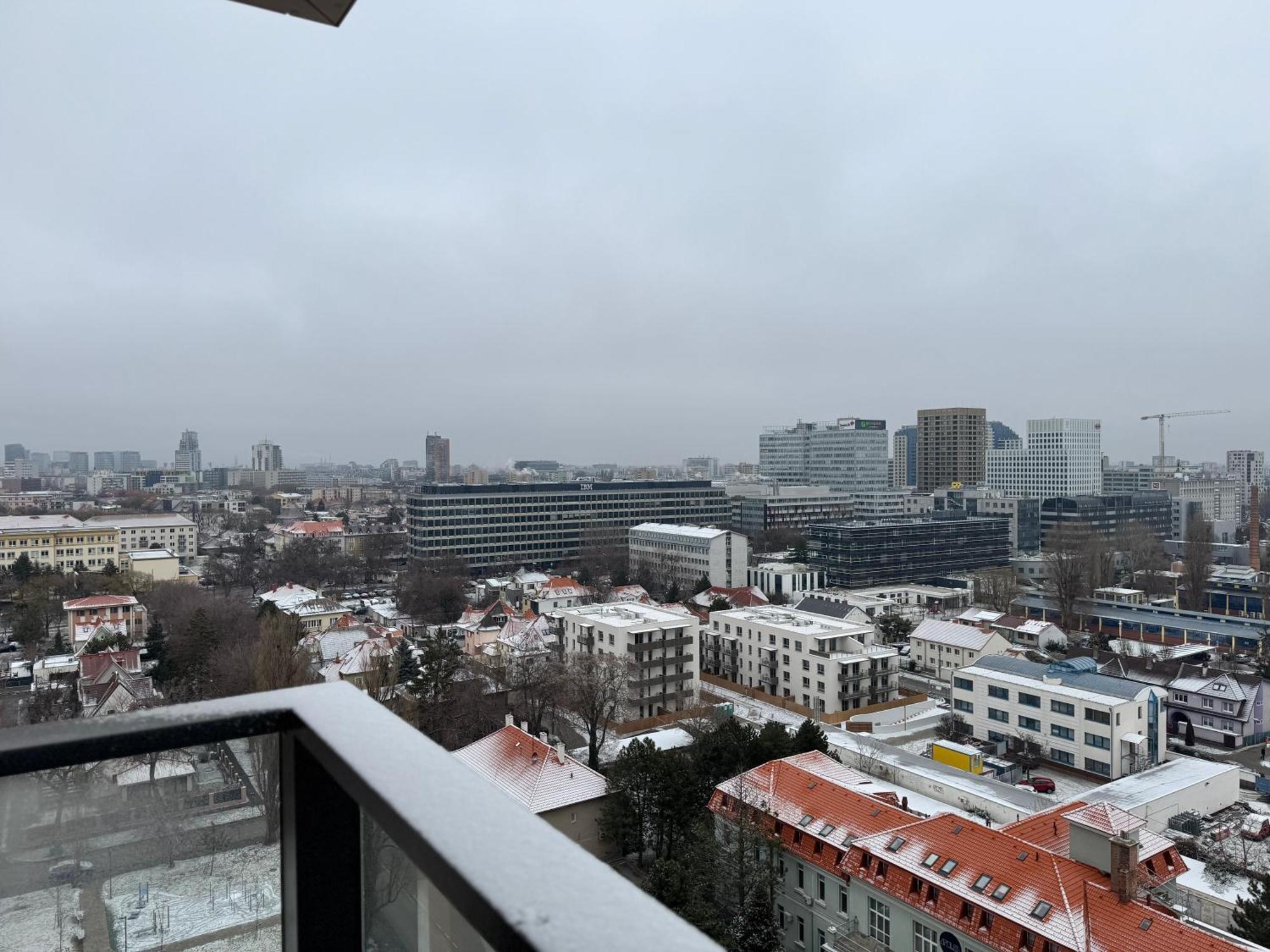Downtown Charm With Free Parking Spot Apartment Bratislava Ngoại thất bức ảnh